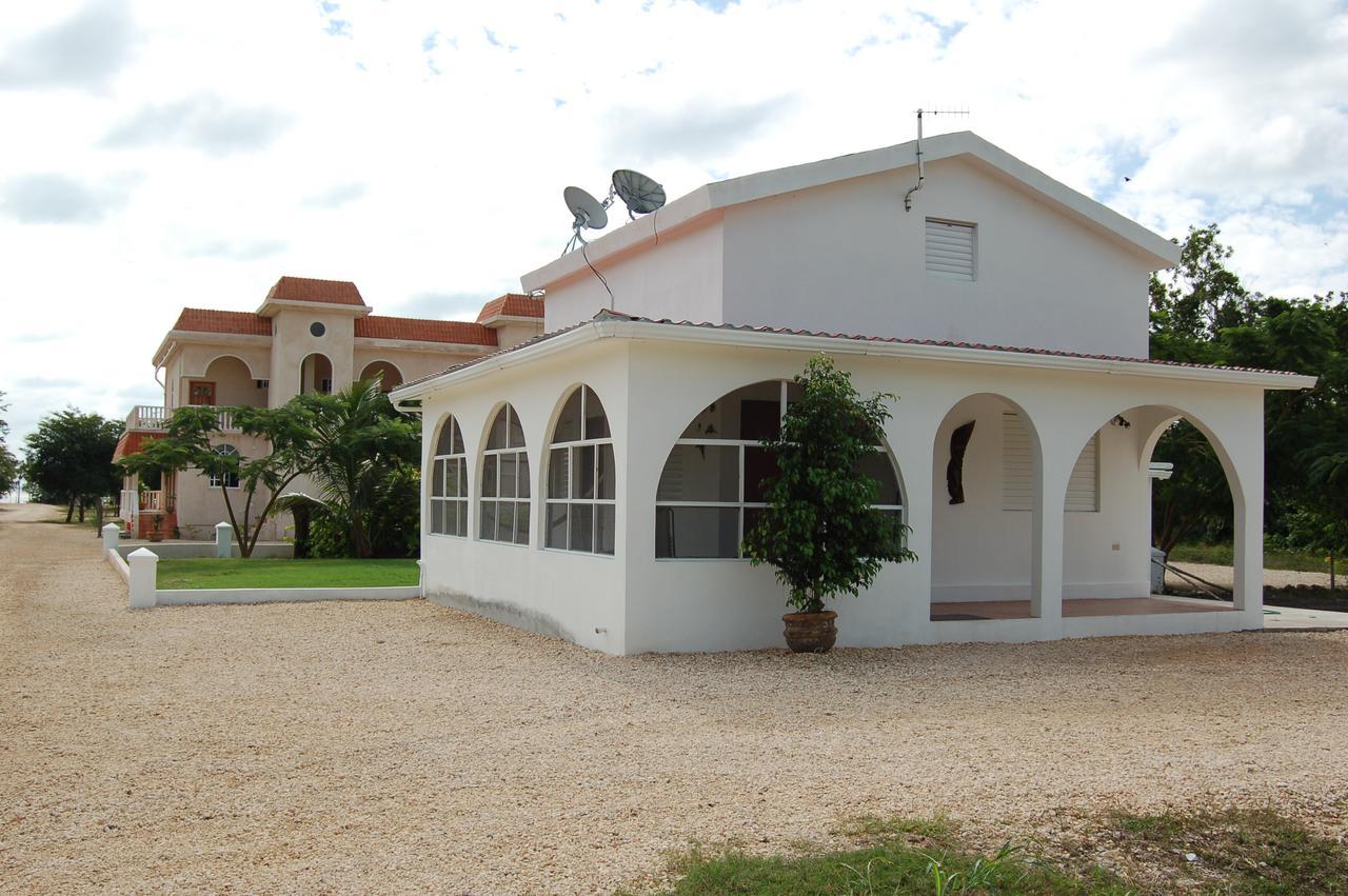 Serenity Sands Corozal Exteriör bild